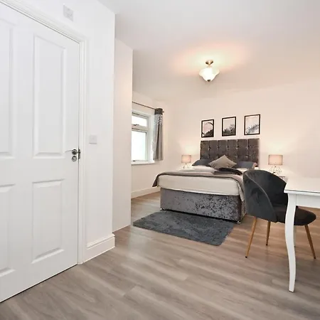 Luxury 2Bedroom - 2Bath - Prime Location - Patio Harrow on the Hill Exterior photo