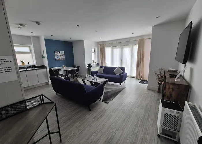 Luxury 2Bedroom - 2Bath - Prime Location - Patio