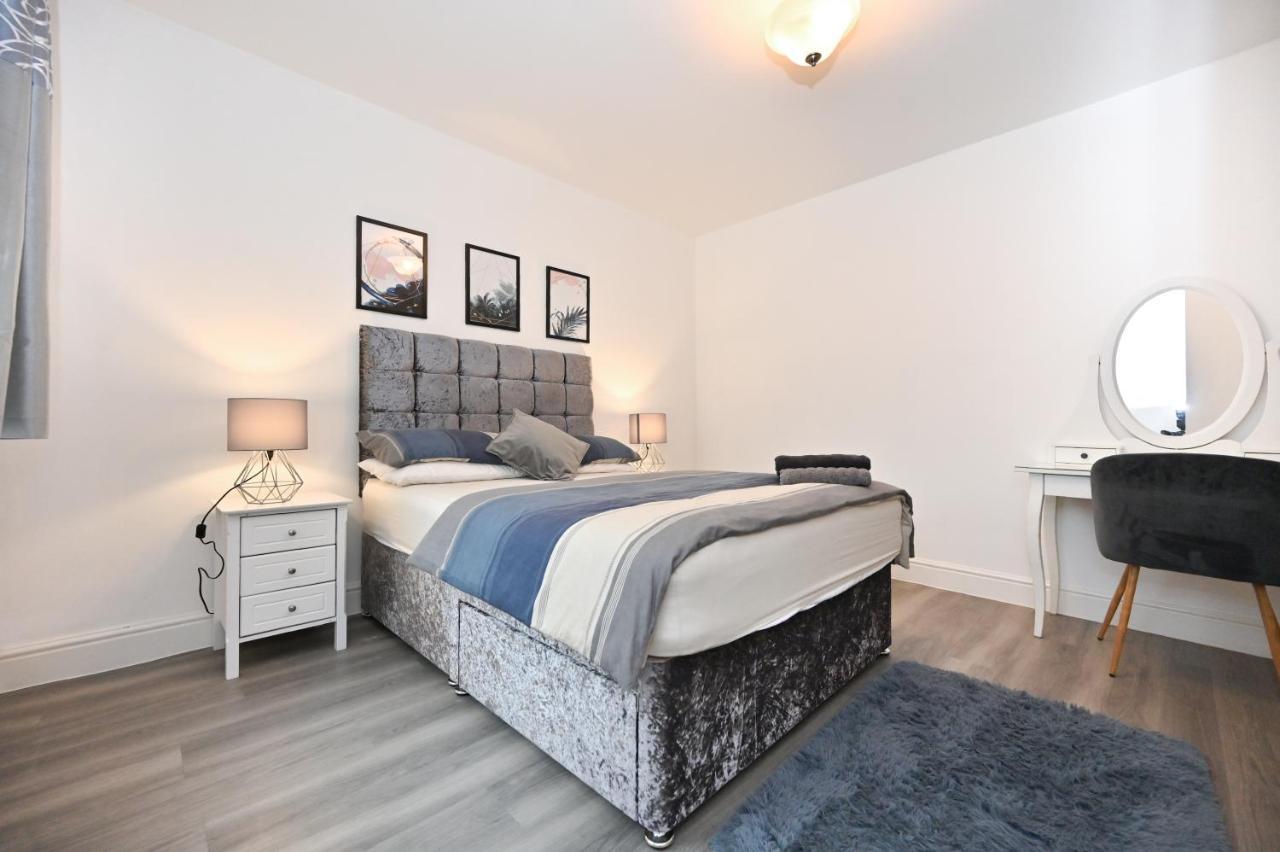 Luxury 2bedroom - 2bath - Prime Location - Patio *