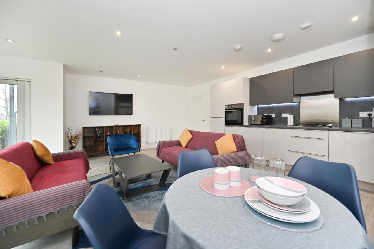Luxury 2bedroom - 2bath - Prime Location - Patio * Harrow on the Hill