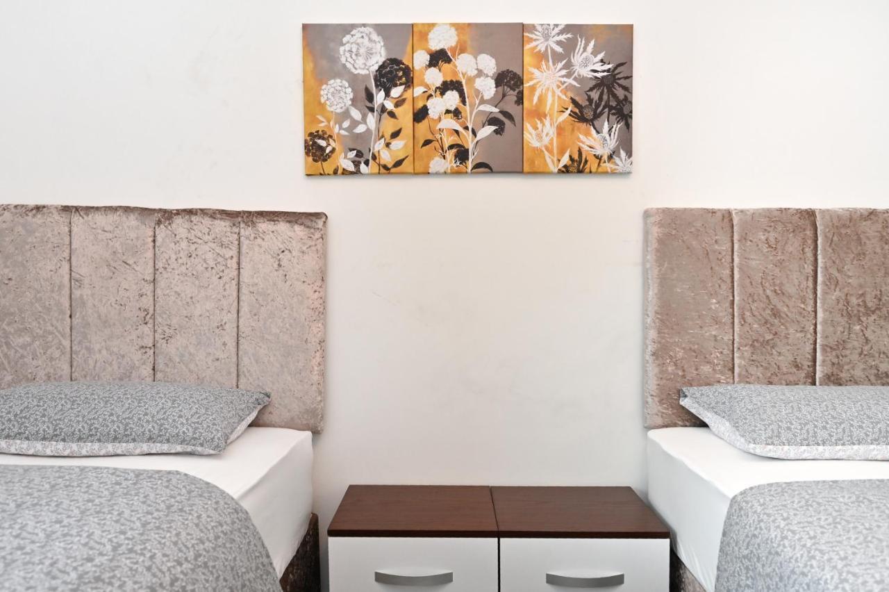 Apartment Luxury 2bedroom - 2bath - Prime Location - Patio Harrow on the Hill