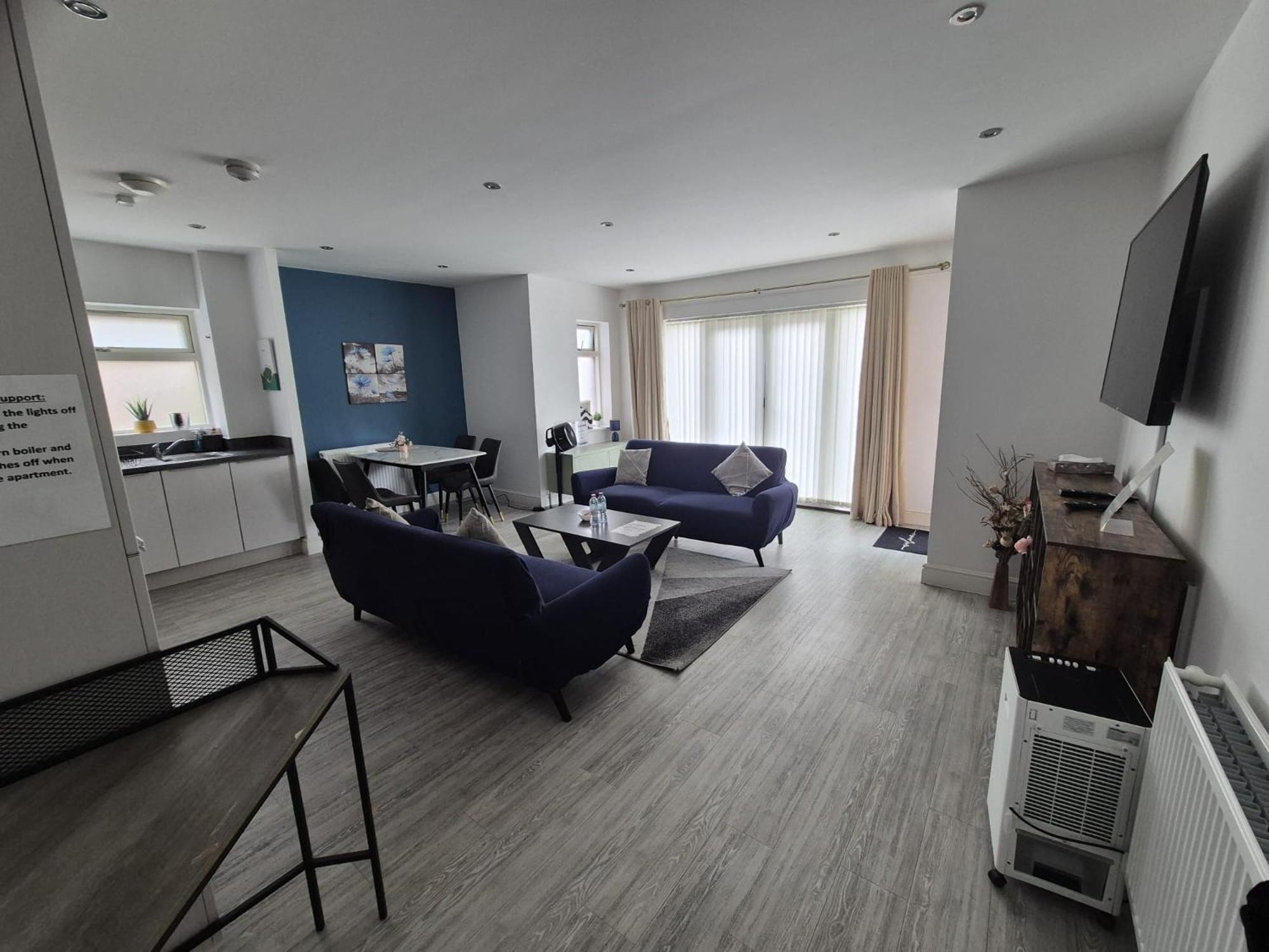 Luxury 2bedroom - 2bath - Prime Location - Patio Apartment Harrow on the Hill