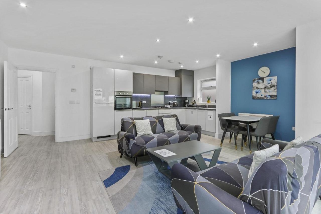 Apartment Luxury 2bedroom - 2bath - Prime Location - Patio Harrow on the Hill