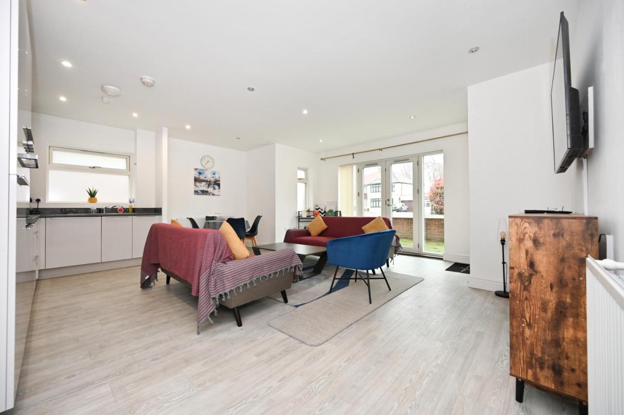 Luxury 2bedroom - 2bath - Prime Location - Patio *