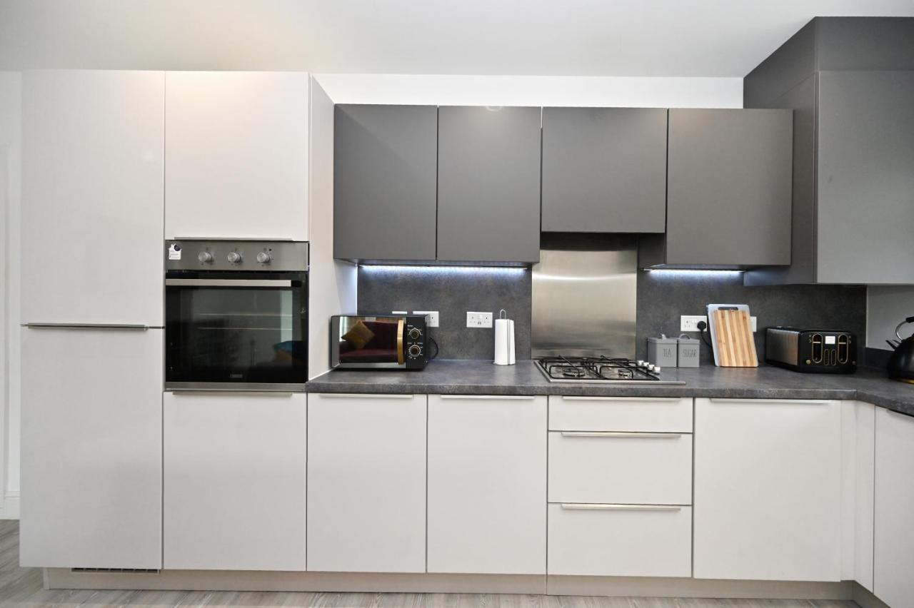 Apartment Luxury 2bedroom - 2bath - Prime Location - Patio *